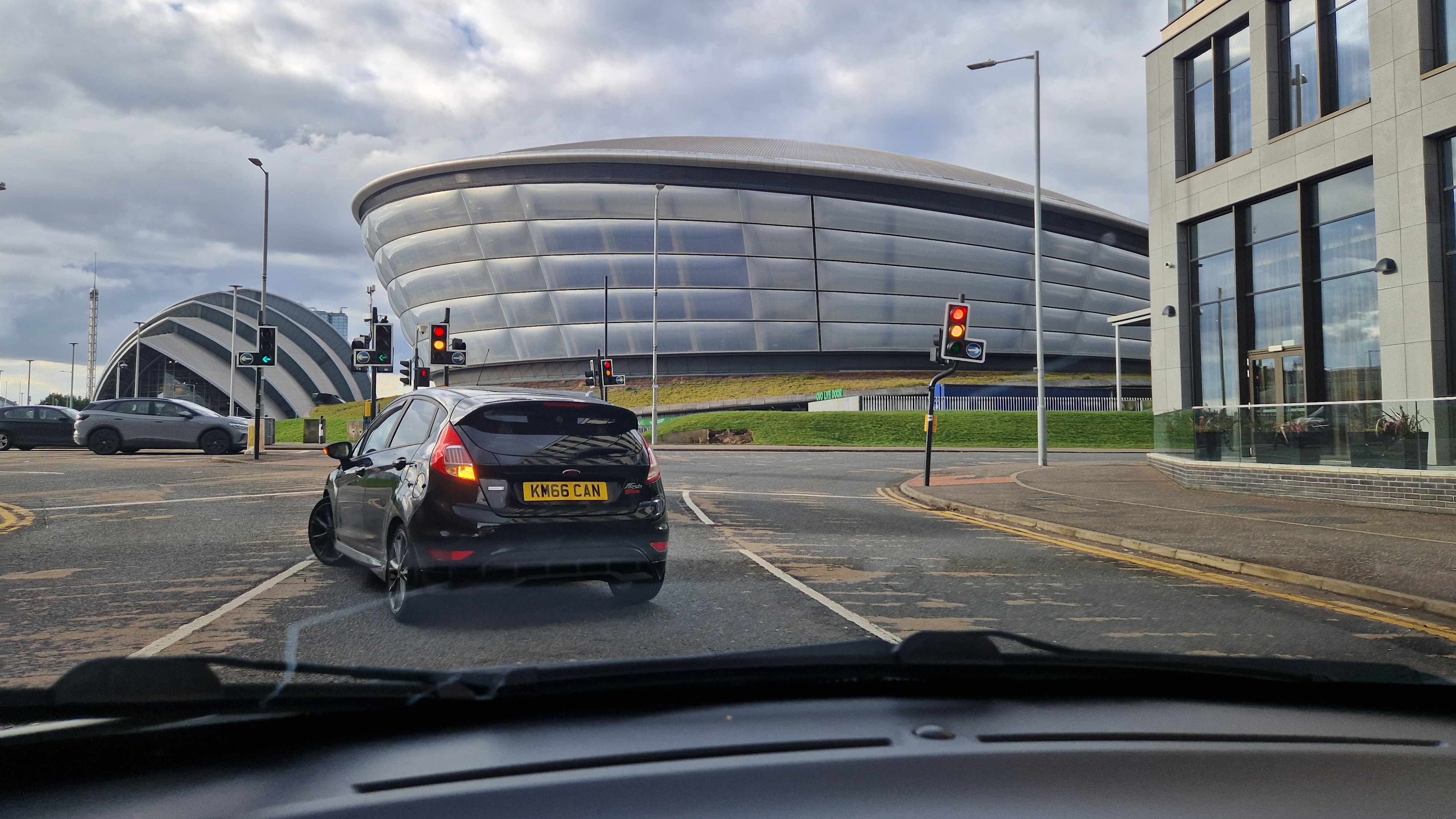 The SSE Hydro and SEC Armadillo en route to the event